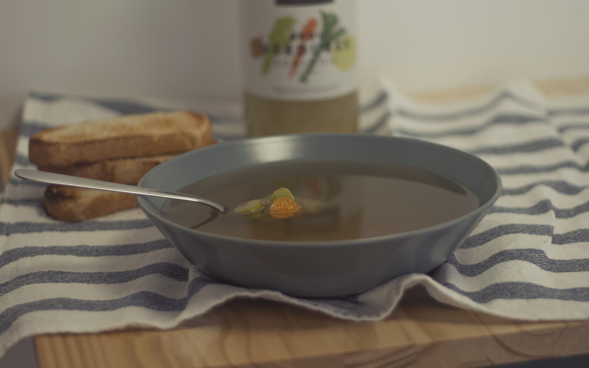 Caldos, cremas y sopas ecológicas en tarros de vidrio — Can Garriga